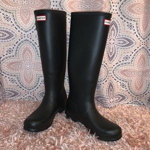 Black Matte Hunter Boots